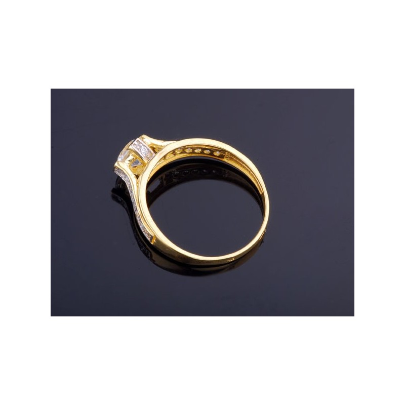 Pierścionek złoty zaręczynowy z cyrkoniami