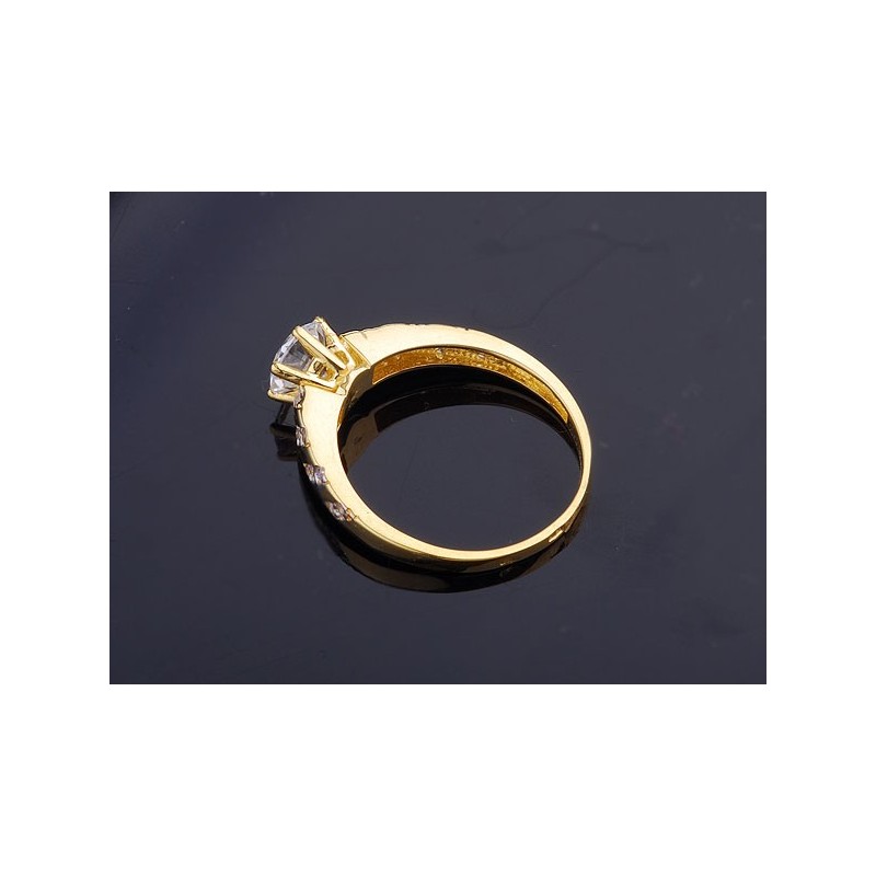 Pierścionek złoty z cyrkoniami na zaręczyny
